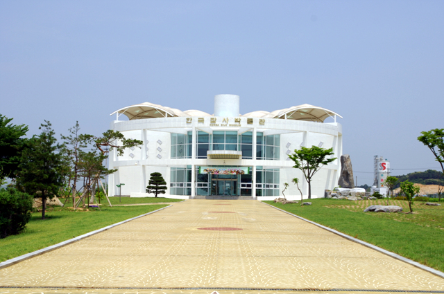 한국잠사박물관 전경